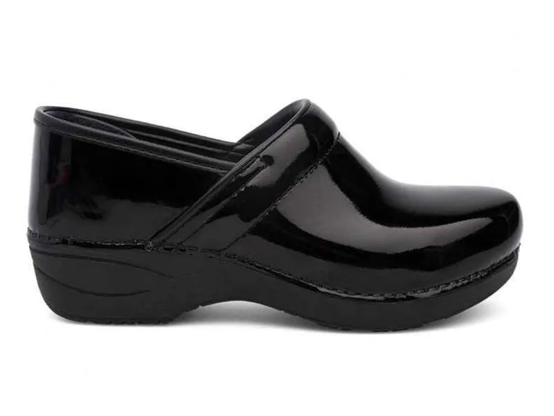 Dansko XP 2.0 - Women's Clog