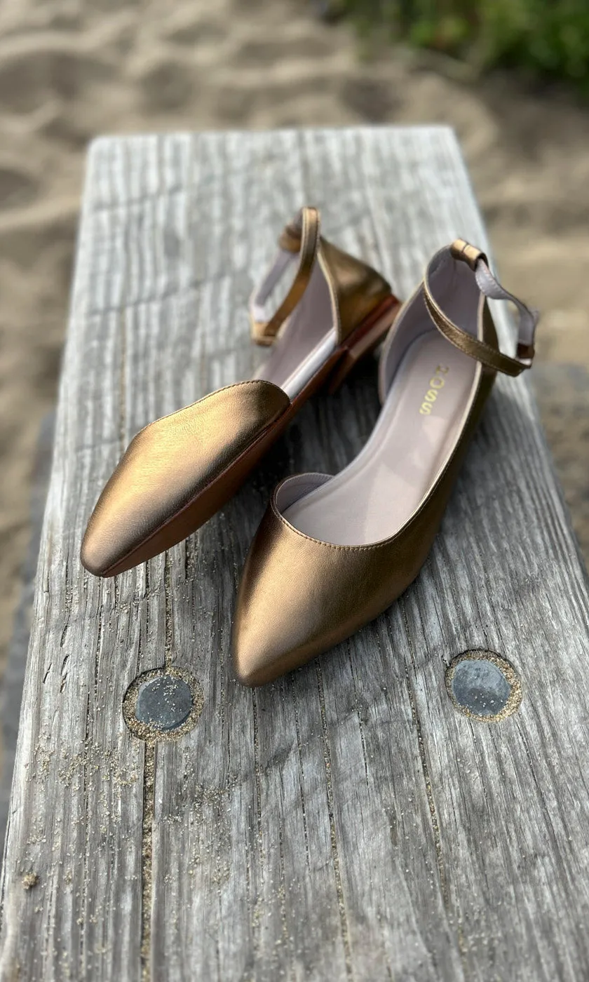 HOSS Bronze Leather Point Toe Flat